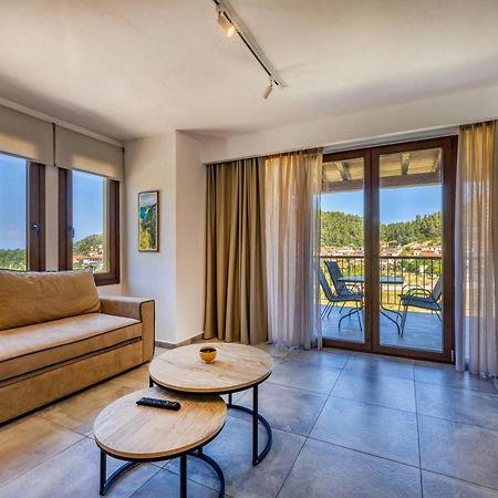 Penelope Luxury Suites Fourka Dış mekan fotoğraf