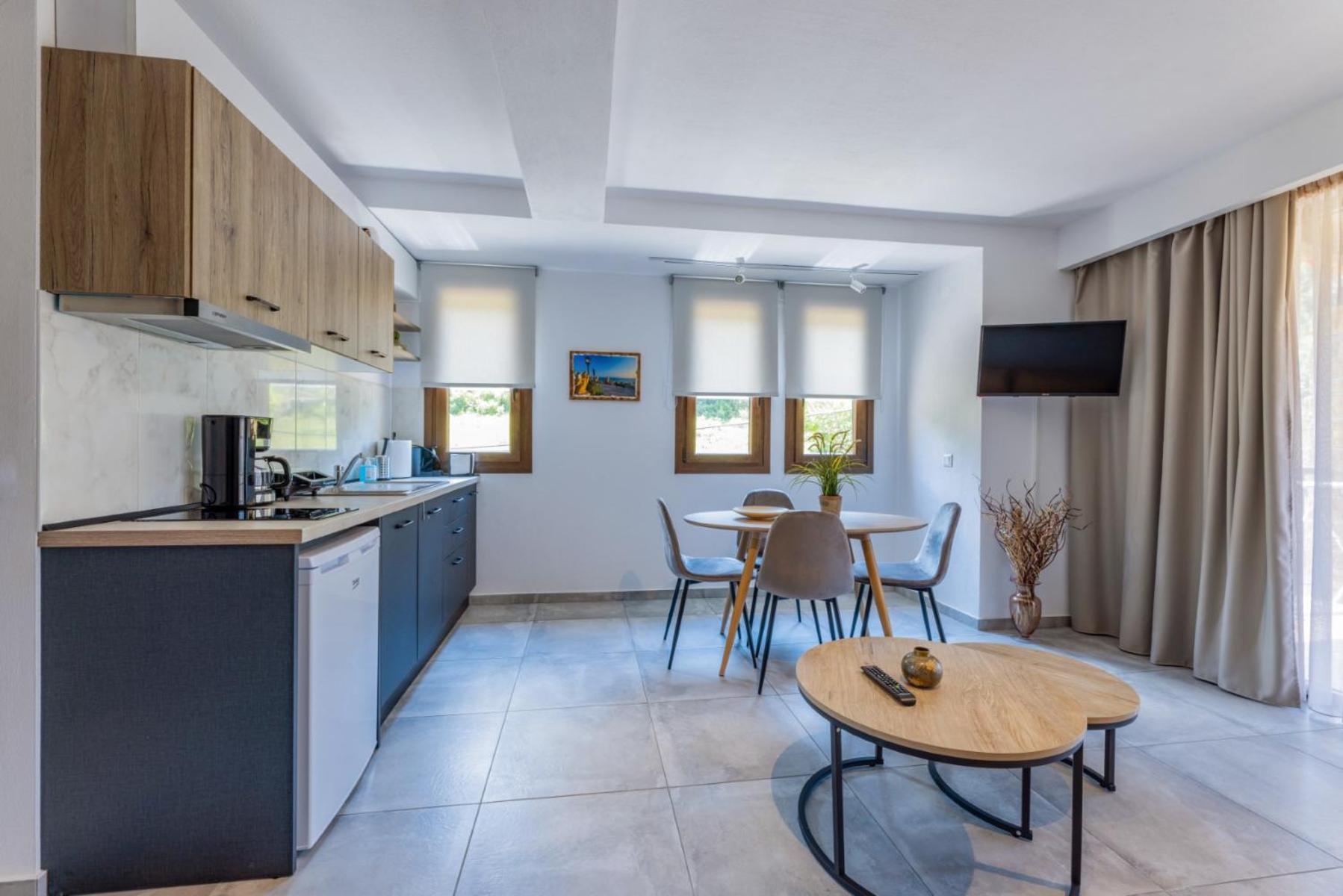Penelope Luxury Suites Fourka Dış mekan fotoğraf