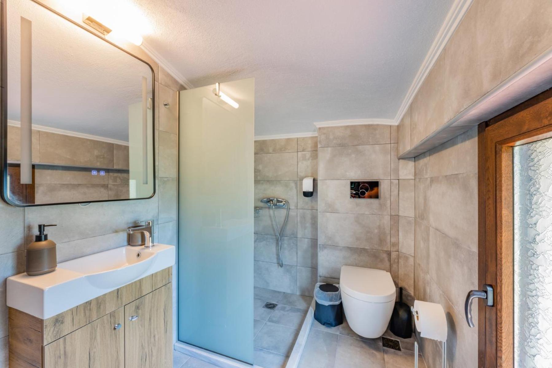 Penelope Luxury Suites Fourka Dış mekan fotoğraf
