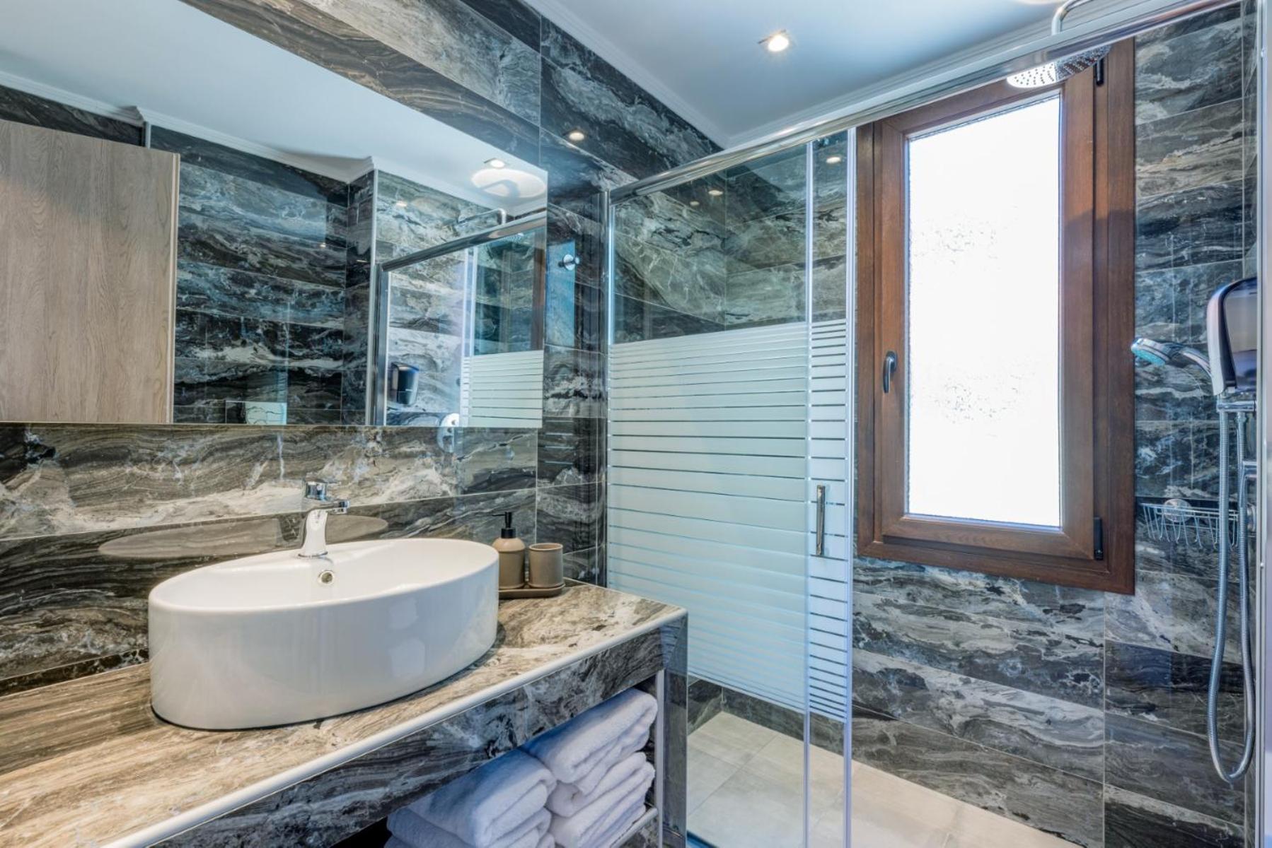Penelope Luxury Suites Fourka Dış mekan fotoğraf